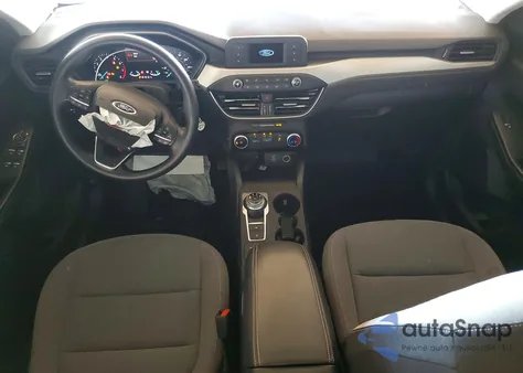 2021 Ford Escape S z USA, uszkodzony, nr VIN 1FMCU9F6XMUA87076